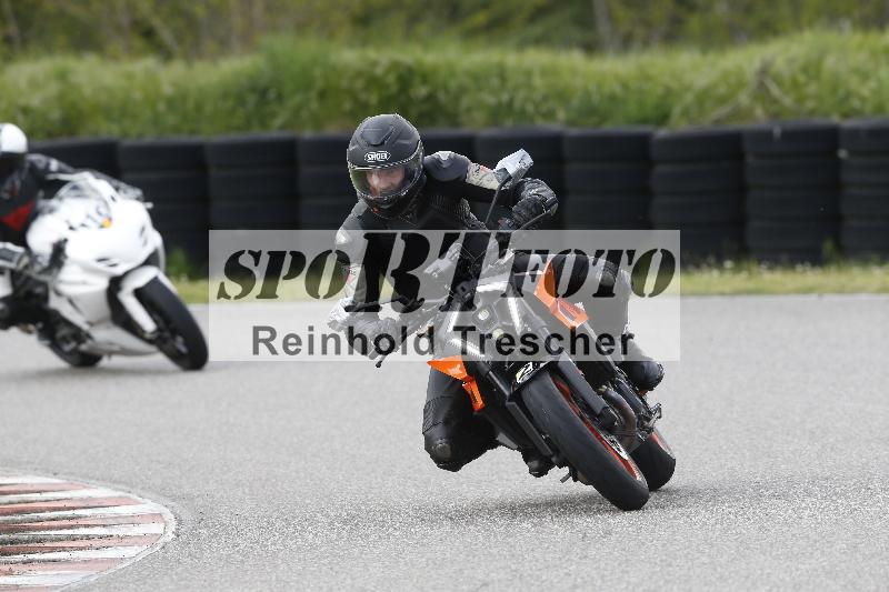 Archiv-2025/09 22.04.2025 Cornu Master School ADR/rot-rouge/2